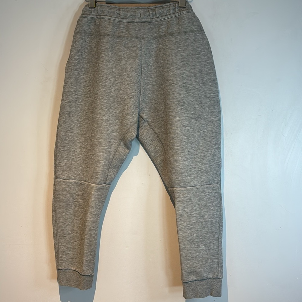 NIKE Unisex Kids Tech Fleece Sweatpants Heathered grey/black size XL - Picture 11 of 12